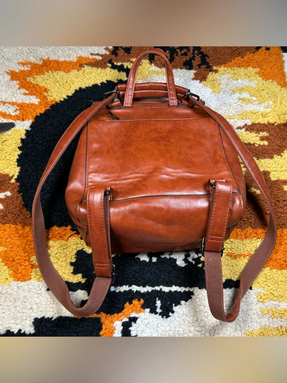WINK KANGAROO, faux leather backpack!!